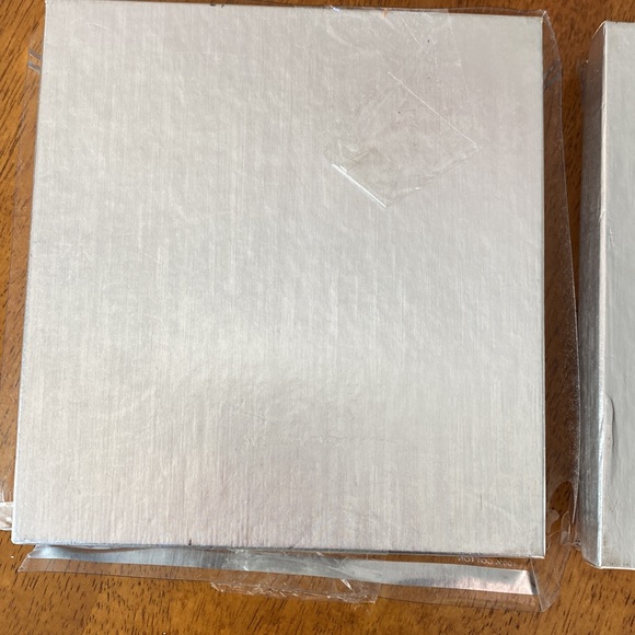 Vintage Ladies Handkerchief’s new in box. 2 boxes. 3 handkerchief’s each box. - Picture 5 of 6